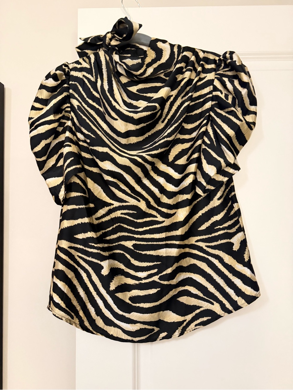 Fab'rik Tiger Print Puff Sleeve Blouse, Size Medium